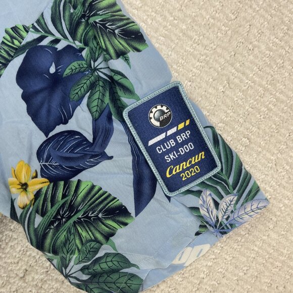 Ski-Doo Blue Button Shirt Men's M Bombardier Club Floral Hawaiian Shirt Summer - Picture 7 of 16